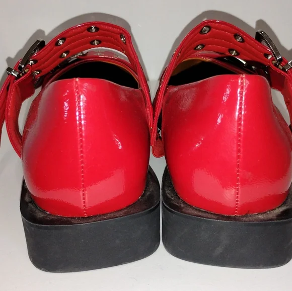 RED PATENT MARY JANE FLATS WITH GROMMETED BUCKLES - Picture 3 of 9
